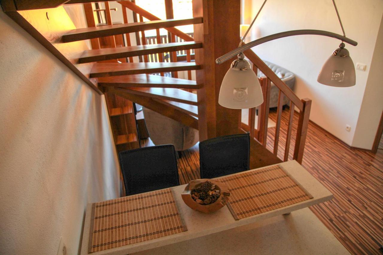 Apartment Vila Aston Vel'ka Lomnica Luaran gambar